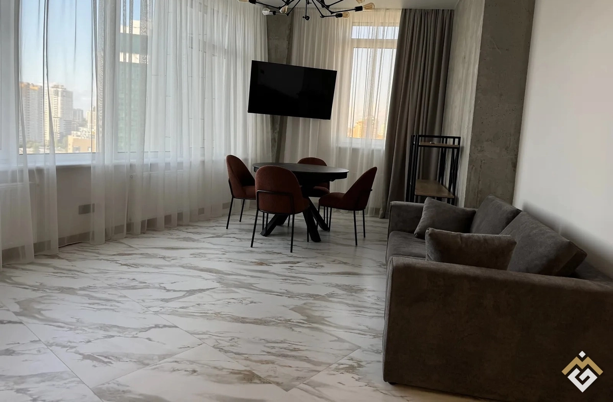 Long-term rental of a 3-room apartment on Beresteyskyi Avenue 11