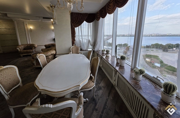Long-term rental of a 4-room apartment on St Korolevy Yelyzavety II 2