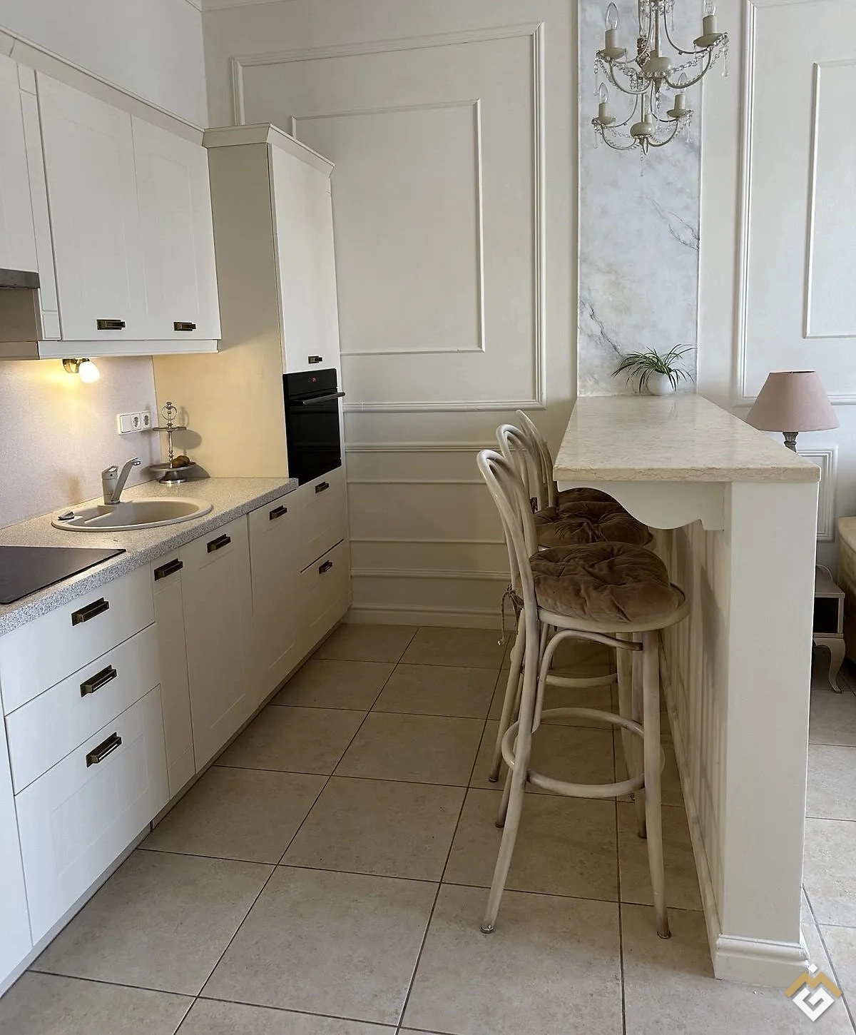 Long-term rental of a 1-room apartment on Antonovicha St