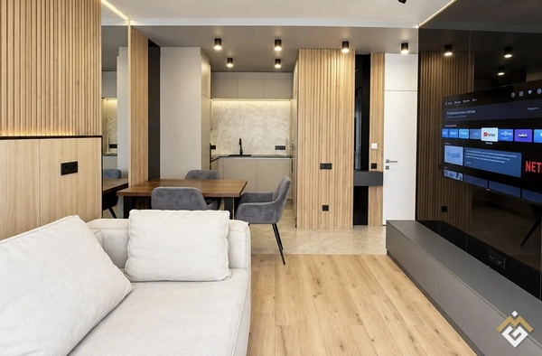Long-term rental of a 1-room apartment on Salyutna St 2B