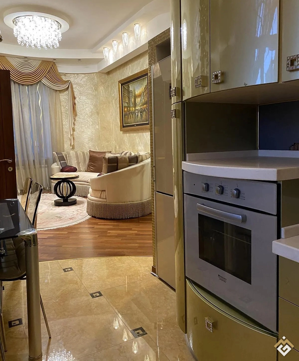 Long-term rental of a 3-room apartment on Luteranska St 8