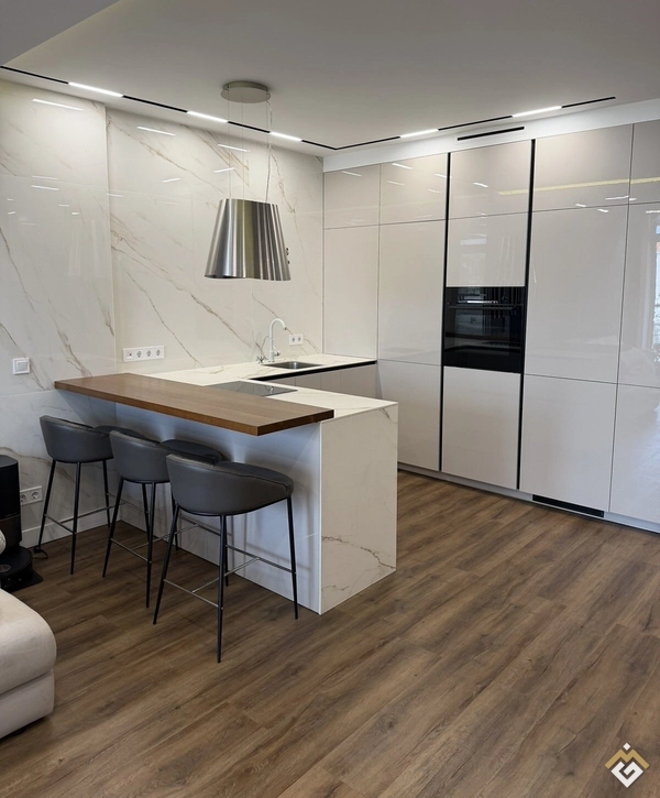 Long-term rental of a 1-room apartment on St. McCain John 7