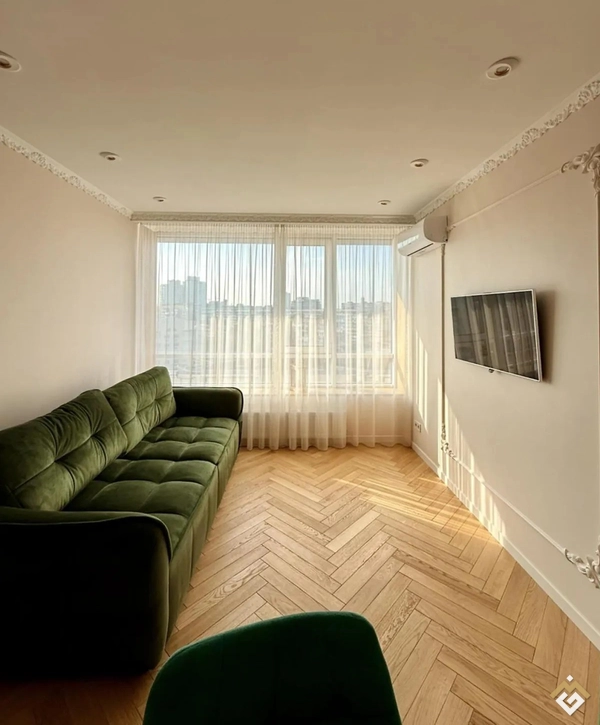 Long-term rental of a 2-room apartment on Holosiivskyi Avenue 78/2