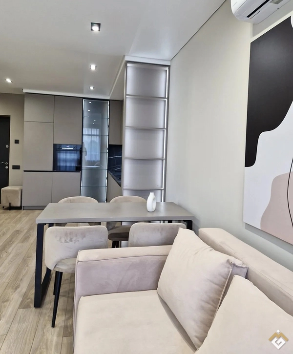 Long-term rental of a 2-room apartment on Gen. Grekova St