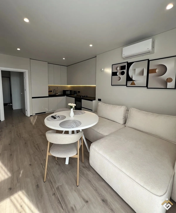 Long-term rental of a 2-room apartment on Bigova St 17B