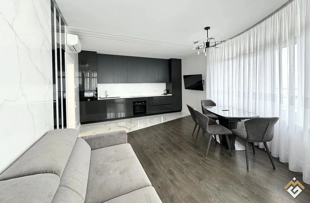 Long-term rental of a 3-room apartment on Valeriya Samofalova St 16A/6