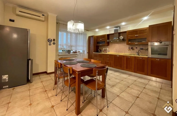 Long-term rental of a 3-room apartment on bul. Ihoria Shamo 12