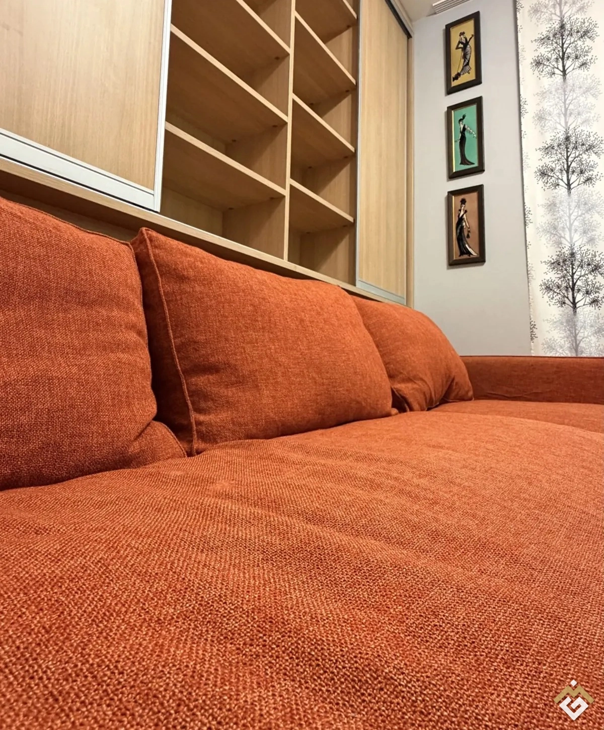 Long-term rental of a 1-room apartment on Raisy Okipnoy St 18