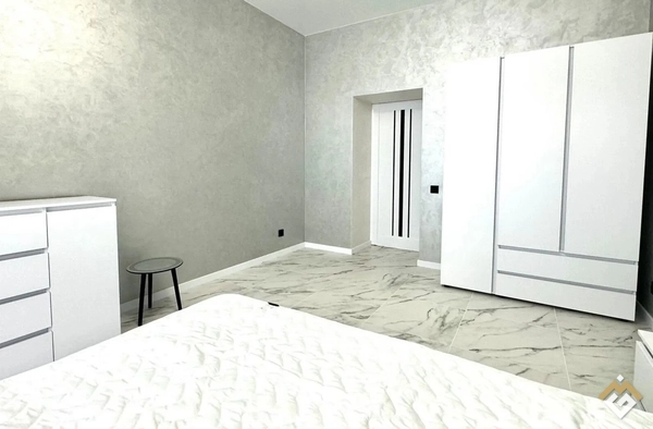 Location à long terme d'un appartement 2 pièces rue Monastyrska