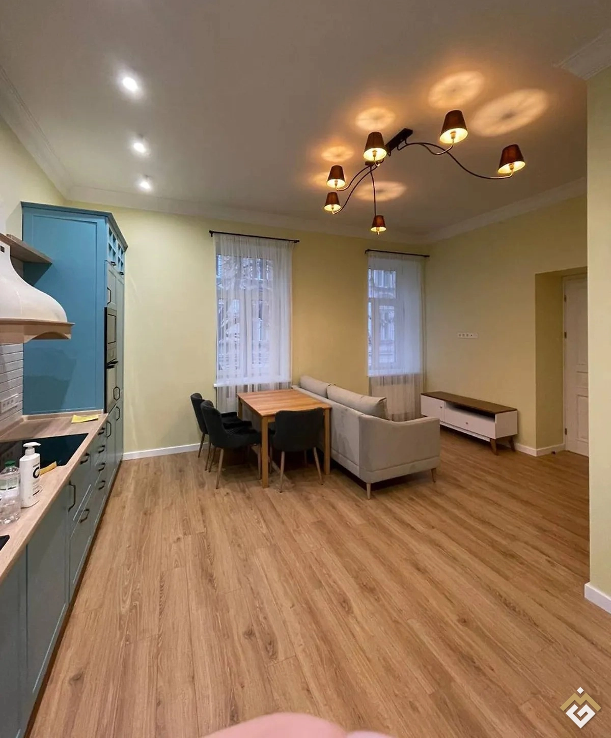 Location de longue durée d'un appartement 2 pièces au 31 Rue Pekarska