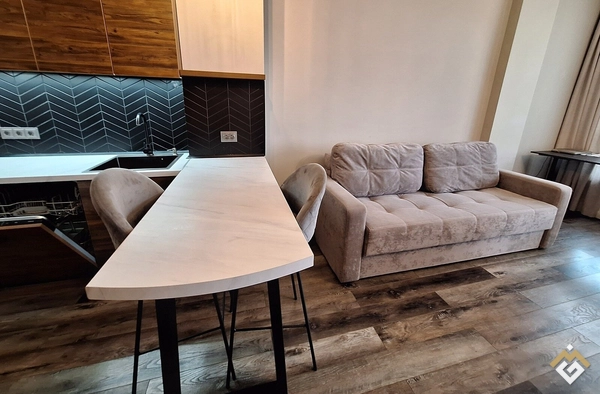 Long-term rental of a 1-room apartment on pr. Kosmonavtiv 49