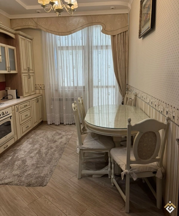 Долгосрочная аренда 5-комнатной квартиры на ул. Вишнева 24, кв. 12