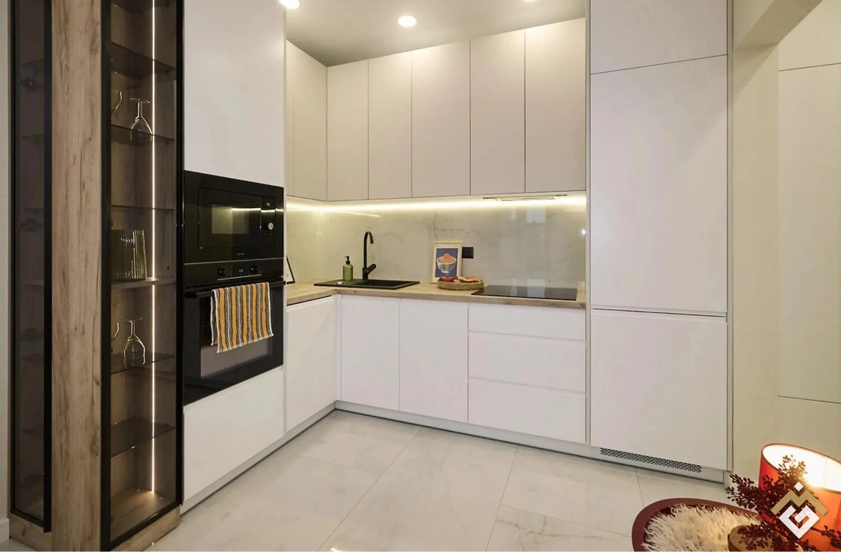 Long-term rental of a 2-room apartment on Mykhaila Maksymovycha St