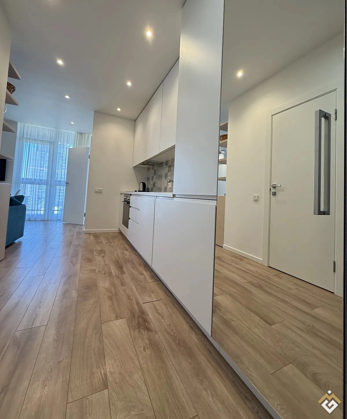Alquiler a largo plazo de apartamento de 1 habitación en Predslavinska St 55A