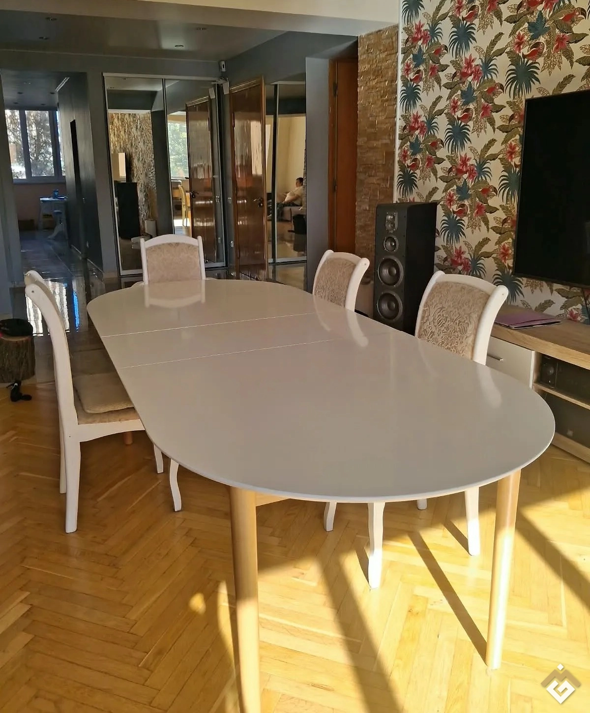 Long-term rental of a 4-room apartment on Stritenska St 17