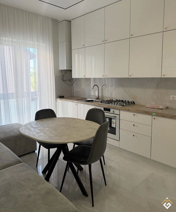 Langzeitmiete 1-Zimmer Wohnung in der Hruschewskogo St 13, Whg. 1