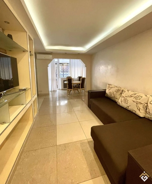 Alquiler a largo plazo de apartamento de 3 habitaciones en la Calle Velika Vasilkivska 145/1