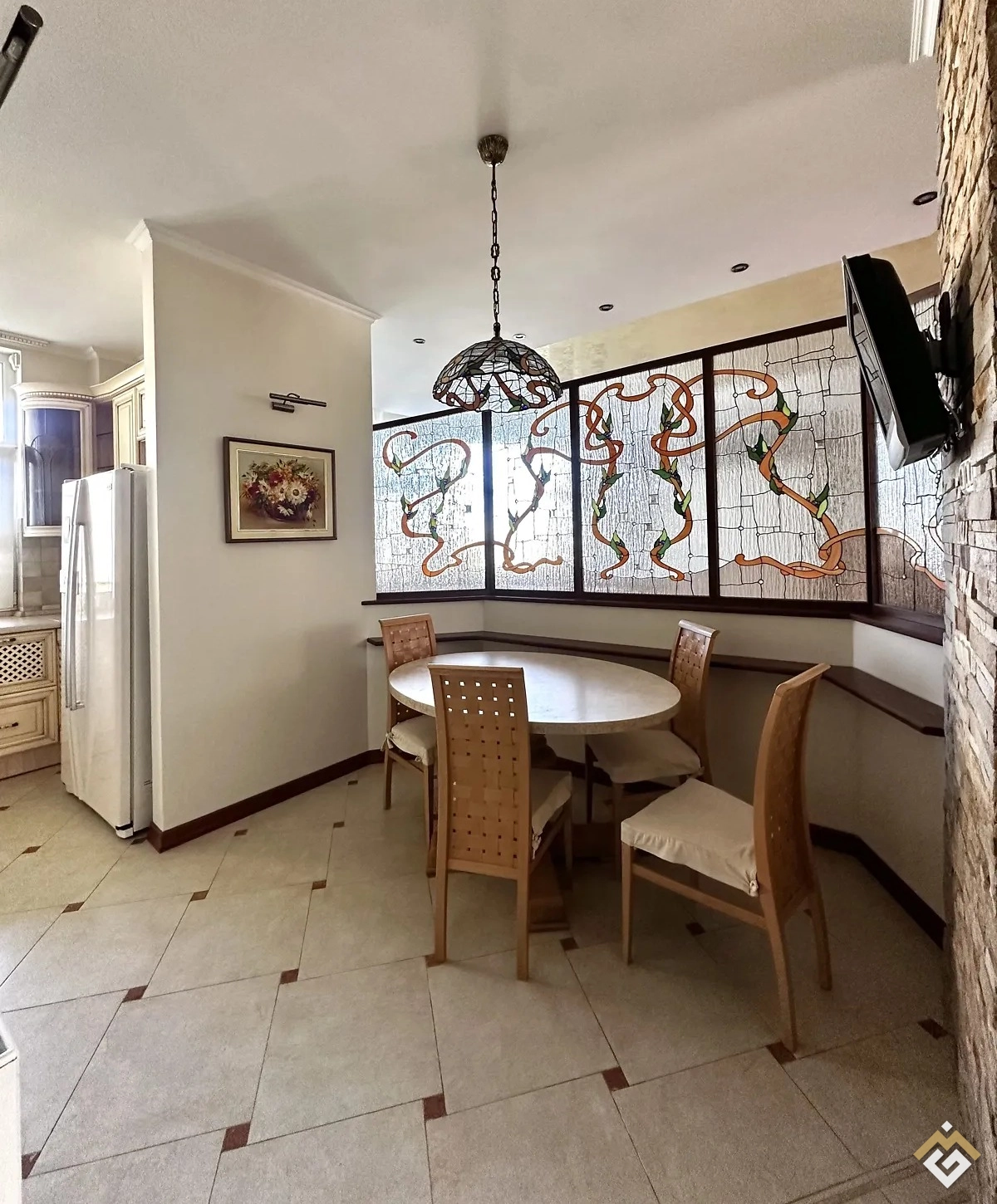 Alquiler a largo plazo de apartamento de 3 habitaciones en la calle Oleksandra Myshuhy