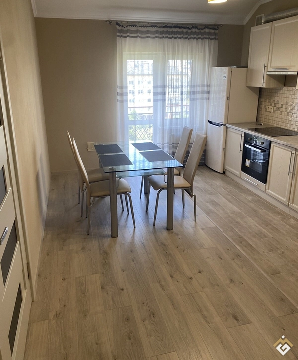 Langzeitmiete 2-Zimmer-Wohnung in Tlekhasa St 20, Whg 11A