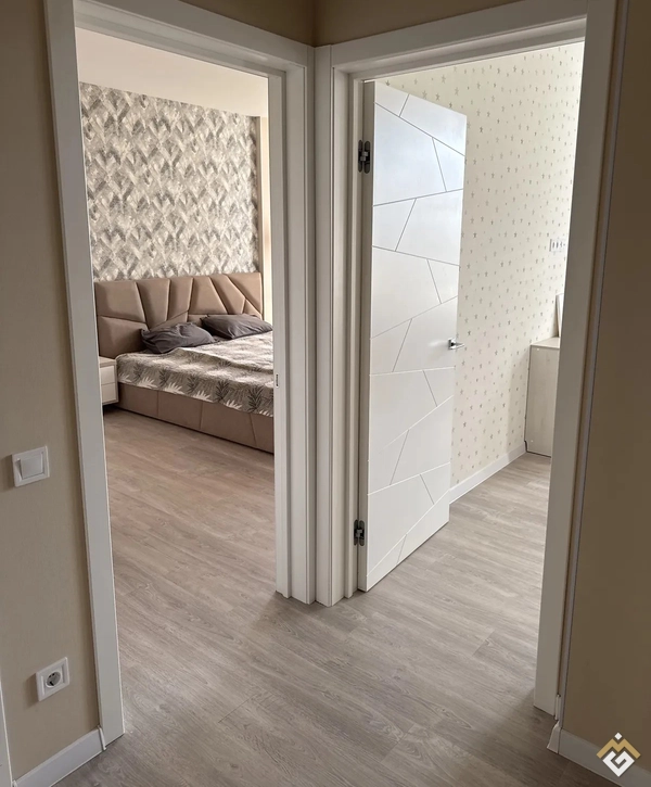 Uzunmüddətli kirayə 2 otaqlı mənzil, Yevgen Sverstuyk küçəsi 6A