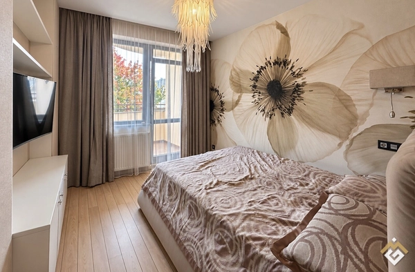 Alquiler a largo plazo de apartamento de 2 habitaciones en Rylskogo 14