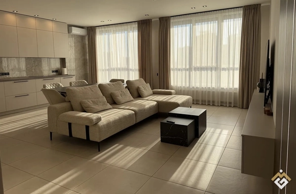Alquiler a largo plazo de apartamento de 1 habitación en Túp. Fortéchny 7B