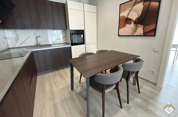 Long-term rental of a 2-room apartment on Antonovicha St 118/19