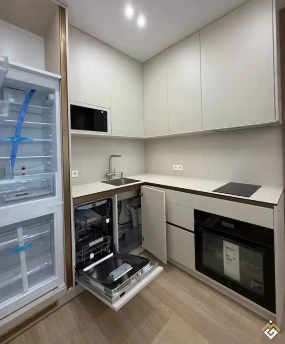 Uzun süreli kiralık 2 odalı daire Külparkiyivska St 93/1