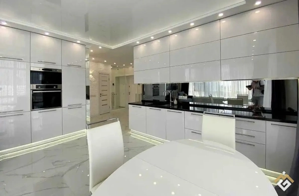Kahhi Bendukidze Cad. 2'de 2 odalı daire uzun süreli kiralık