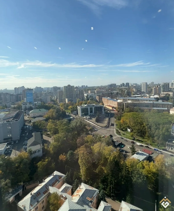 Location à long terme d'un appartement 1 pièce au 19 rue Mykola Pymonenko