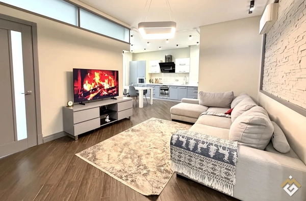 Location à long terme d'un appartement 3 pièces au 12 rue Andriy Verkhoglyad, appt 21
