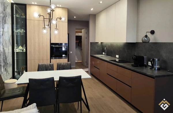Long-term rental of a 2-room apartment on Andrii Verkhohliad St 20