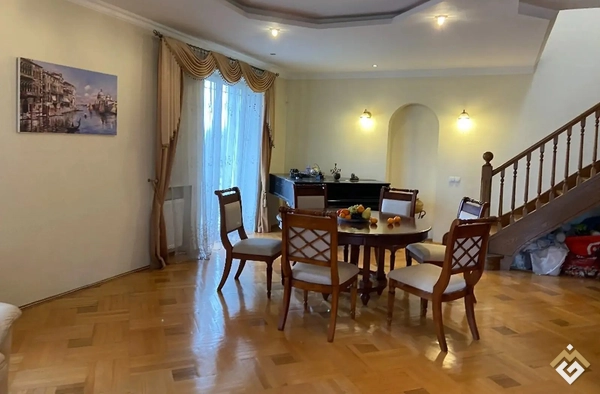Uzun süreli kiralık 3 odalı daire, Akademik Rudnitskiy Caddesi 21