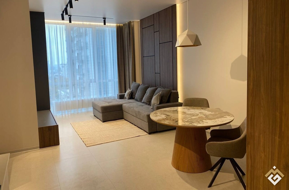 Langzeitmiete 1-Zimmer Wohnung in der Bulvarno-Kudryavska St 17