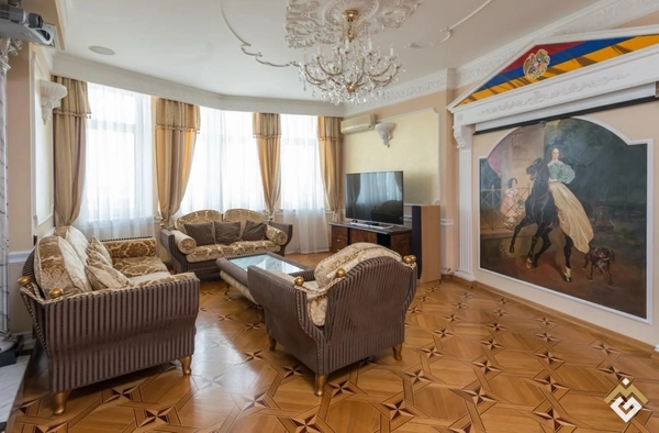 Long-term rental of a 3-room apartment on Lesi Ukrainky Blvd 23